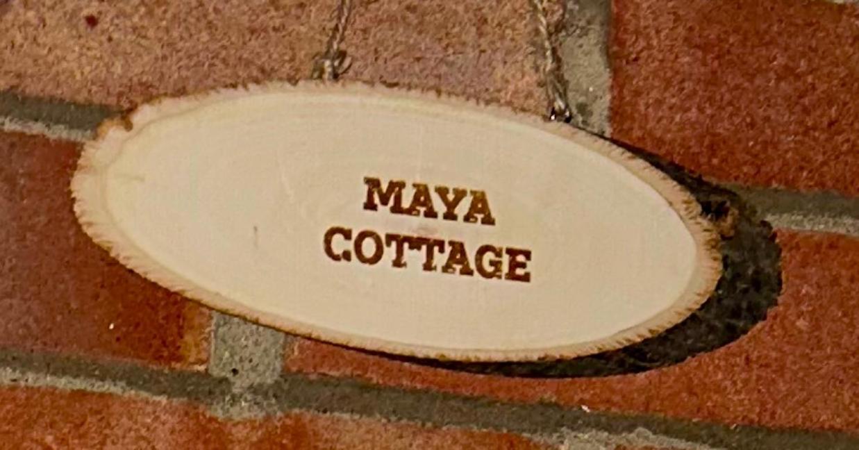 Maya Cottage - Central Location With Private Parking CBG Esterno foto